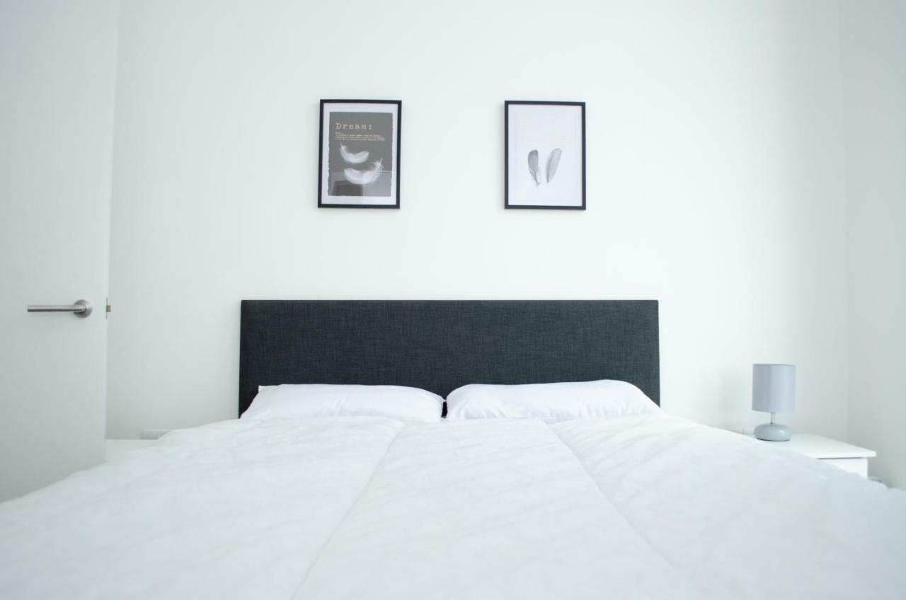 Penthouse In Liverpool City Centre - Free Parking - Balcony - By Happy Days Eksteriør billede
